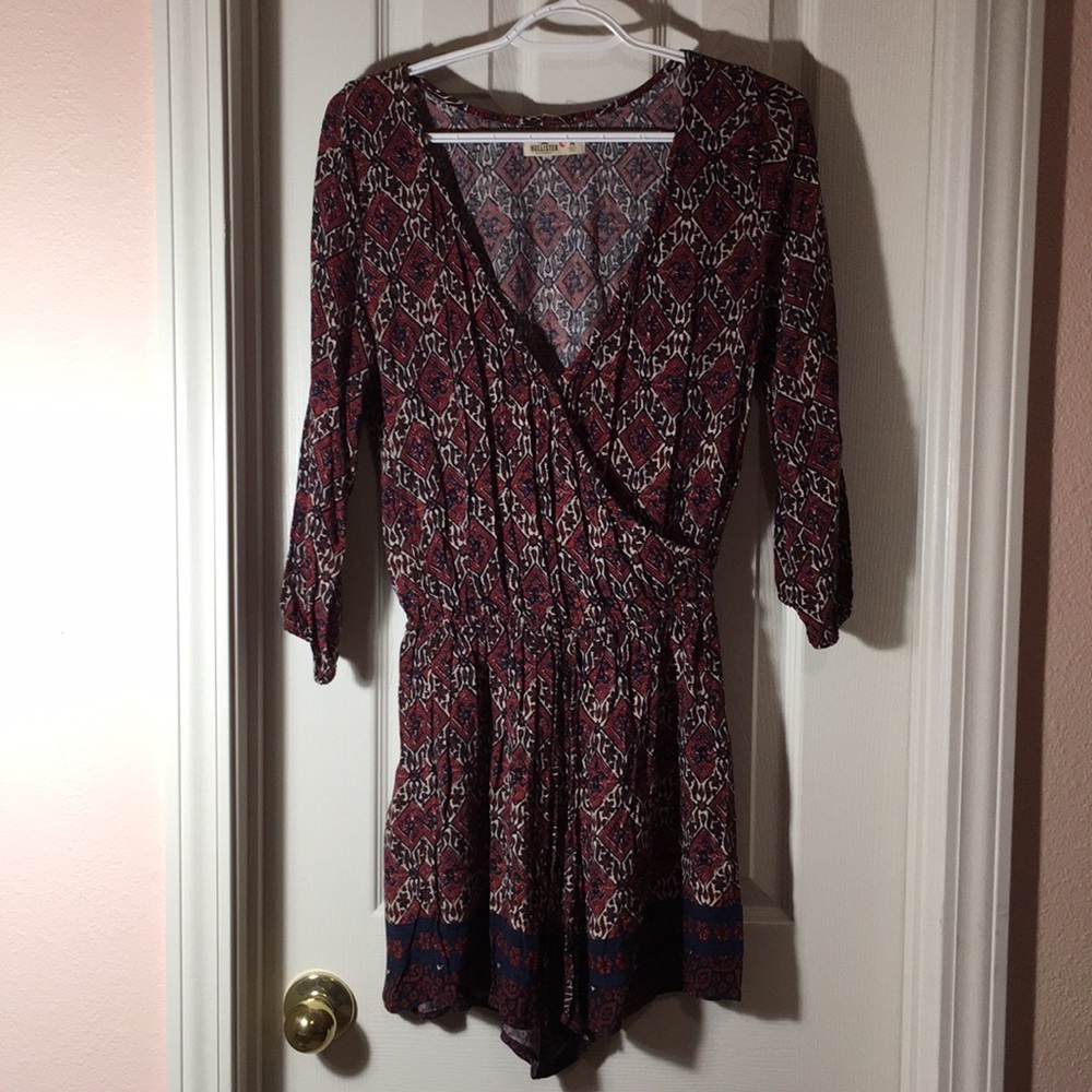 Hollister Women’s Size M Boho Romper Red Multicolo